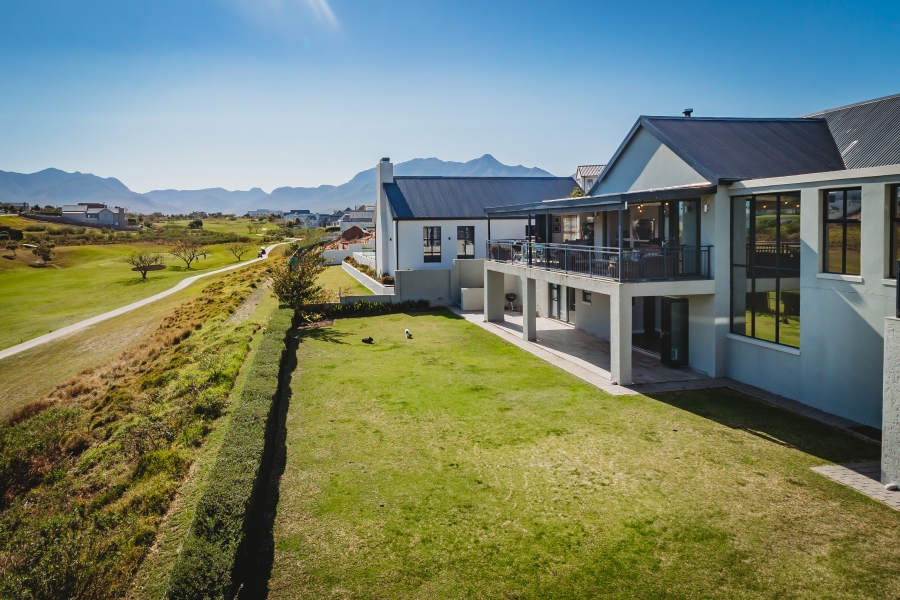 4 Bedroom Property for Sale in Kingswood Golf Estate Western Cape